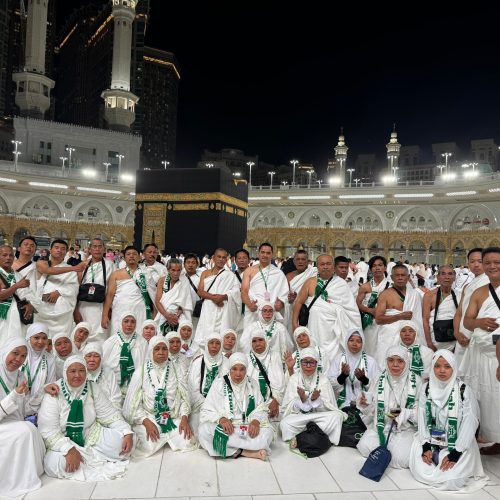 Tawaf Jamaah Hikmah Ka'bah